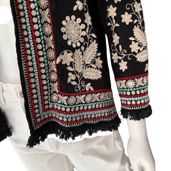 Vipul Shah Hand-Embroidered Black Open-Front Jacket With Floral Ivory Threadwork - Picture 7 of 8
